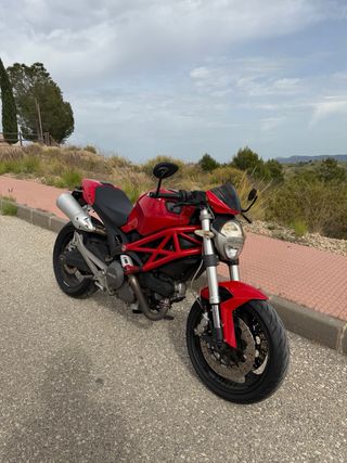 Ducati Monster 696 A2 Roja