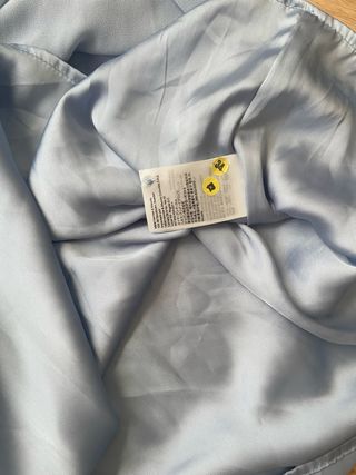 Vestido azul con cinturón