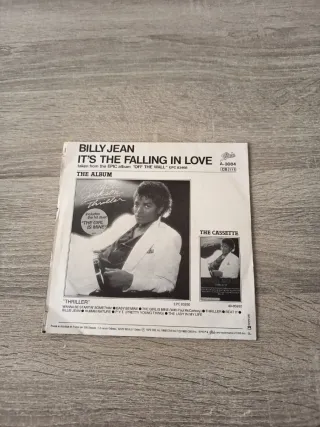 2 singles Michael Jackson - Billie Jean & Beat It