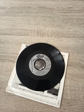 2 singles Michael Jackson - Billie Jean & Beat It