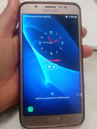 Samsung Galaxy J7 Dorado