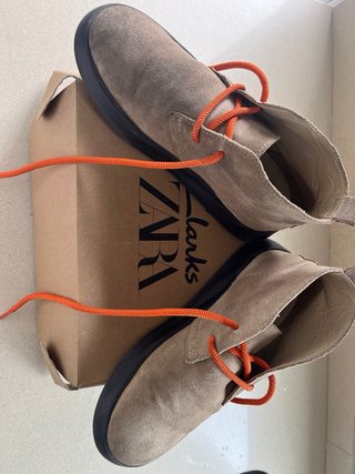 Botas Clark X Zara niño beige/naranja
