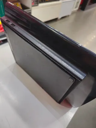 Playstation 3 Superslim 250GB + Controller