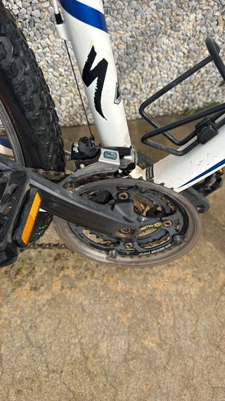 Bicicleta Specialized EN14766 Blanca y Azul