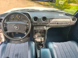 Mercedes-Benz w123 1980