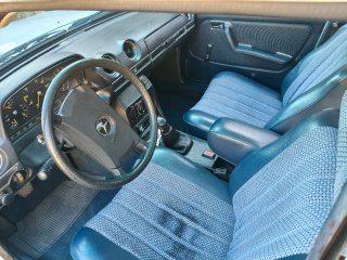 Mercedes-Benz w123 1980