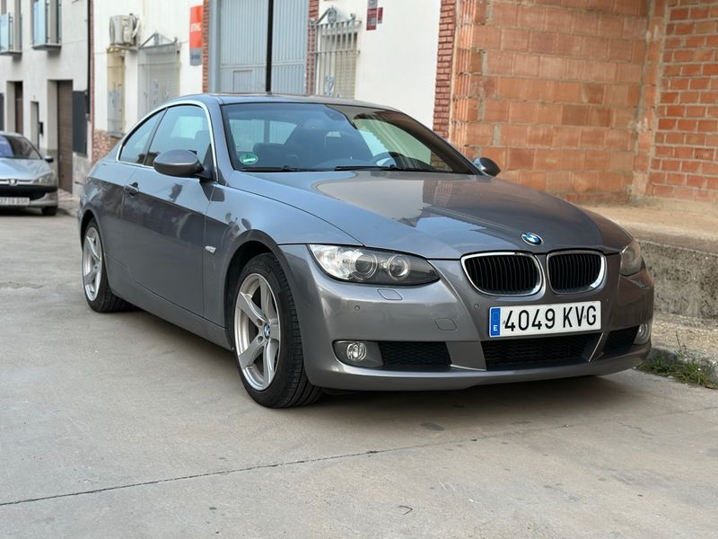 BMW 325dA 2010 e92 - foto 1