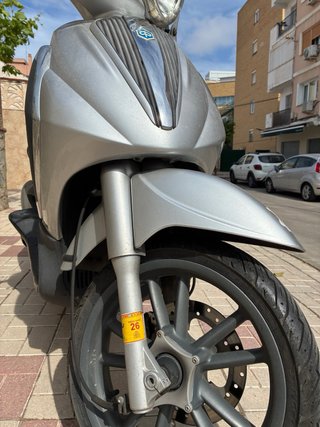 Piaggio Beverly 125