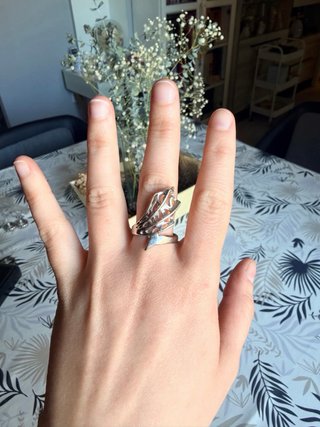 Anillo plateado diseño calado
