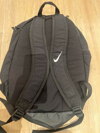 Mochila Nike Negra