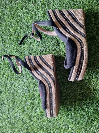 Tacones Diesel Cuña Negro Talla 39