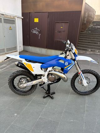 Husqvarna 300 TBI 2025