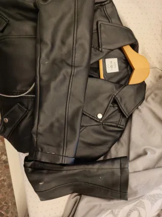 Cazadora polipiel niña Talla niña de 11 a 12 años