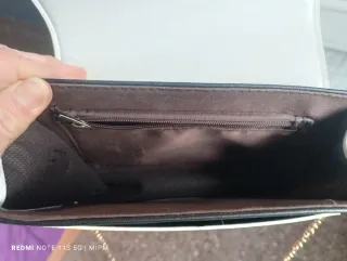 Bolso pequeño tricolor cadena dorada