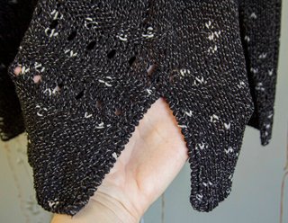 Maglia nera fantasia taglia L