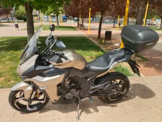Moto Zontes X350 Adventure Negra/Dorado