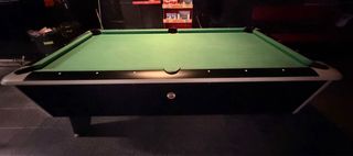 Mesa de billar en buen estado