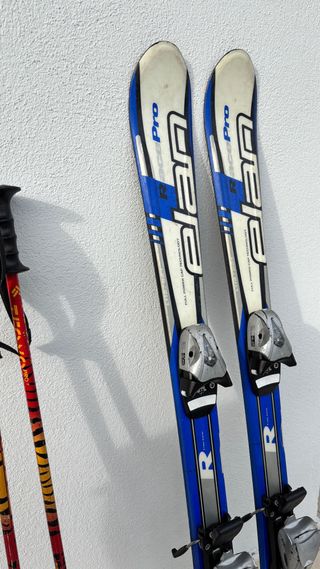 Esquís Elan Race Pro con bastones para niños