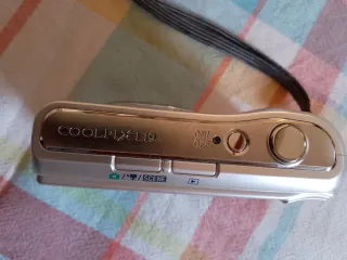 Nikon Coolpix L19 Fotocamera Digitale Oro/Argento