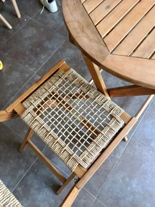 Conjunto terraza mesa y dos sillas