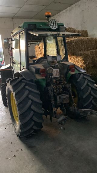Tractor John Deere 5400N