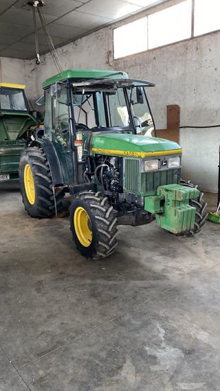 Tractor John Deere 5400N