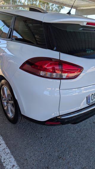 RENAULT Clio Sport Tou. Limited En. TCe - 2016