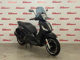 Piaggio Beverly 300 Negra