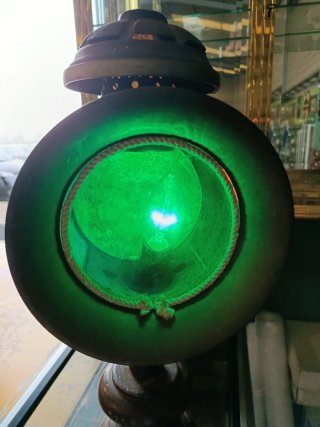 FAROL DE CARRUAJE EN FORMA DE LÁMPARA DE MESA