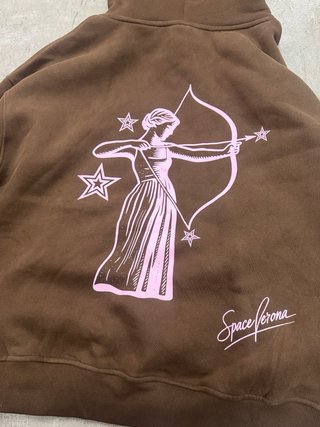 Sudadera SpaceVerona Corazón Rosa Streetwear