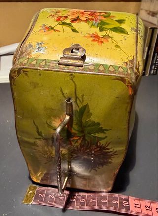 Splendida scatola vintage in metallo