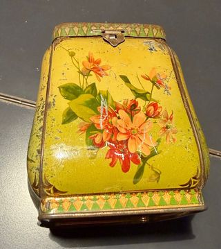 Splendida scatola vintage in metallo