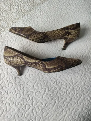 Zapatos de tacón Marypaz piel serpiente talla 38