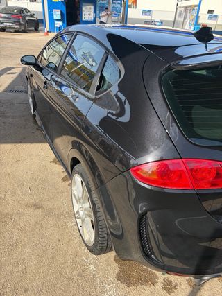 SEAT Leon FR 2.0 TFSI DSG