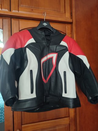 Mono de cuero moto deportivo nuevo dos piezas.