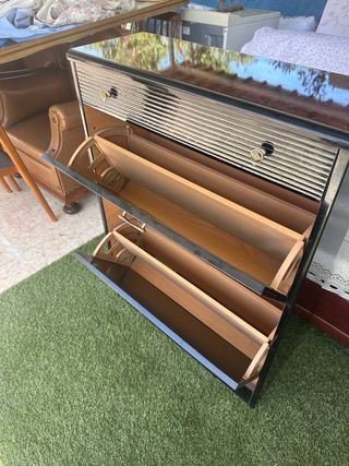 Mueble zapatero antiguo de madera