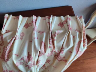 Cojines y cortinas a juego 40x40