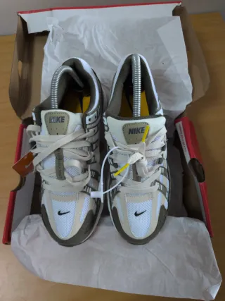 Nike P-6000 Verde Oliva y Blanco