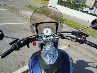 Triumph America 900