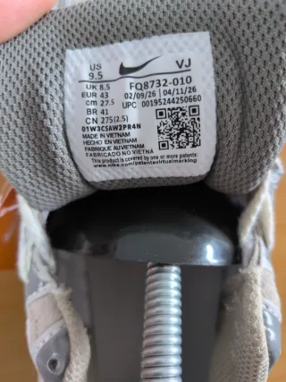 Nike P6000 Gris y Blanco