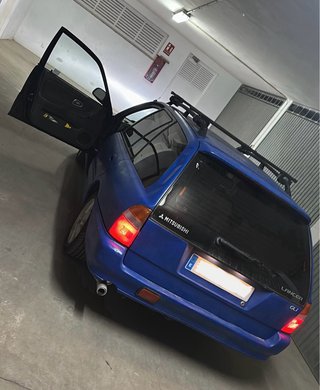 Mitsubishi Lancer 1999