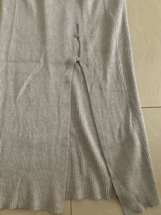 Falda larga gris de canalé