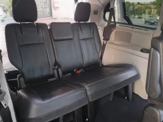 Lancia Voyager 2013