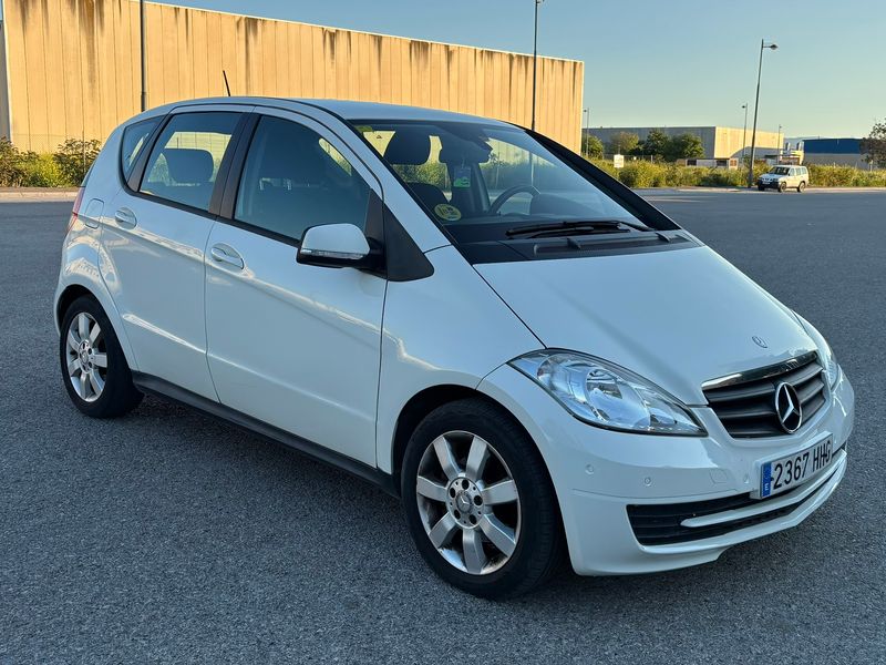 Mercedes-Benz Clase A 180 CDI Automático (2013) - foto 1