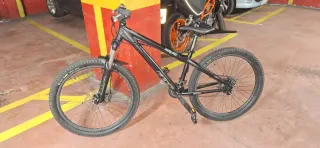 Bicicleta Dirt Felt Straight-shot