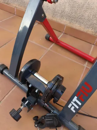 Rodillo de entrenamiento para bicicleta