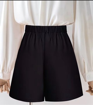 Pantalón negro nuevo