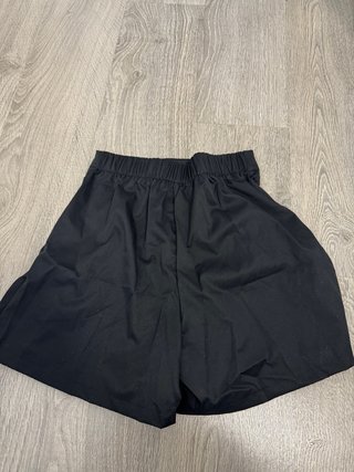 Pantalón negro nuevo
