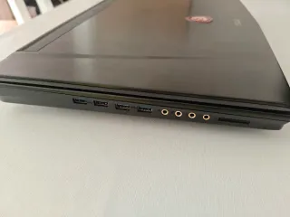 Portátil MSI GT72VR 7RE Gama Alta
