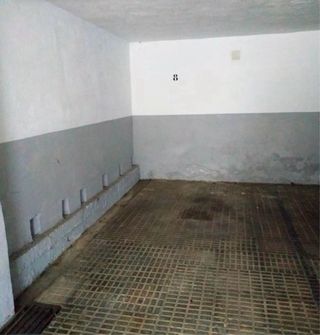 Garaje en alquiler para moto o coche pequeño